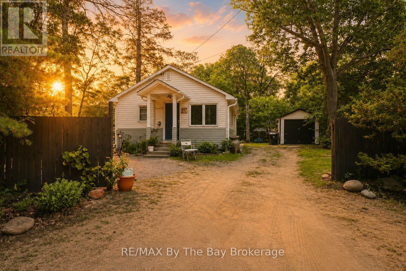 217 DUNKERRON AVENUE, Wasaga Beach, Ontario
