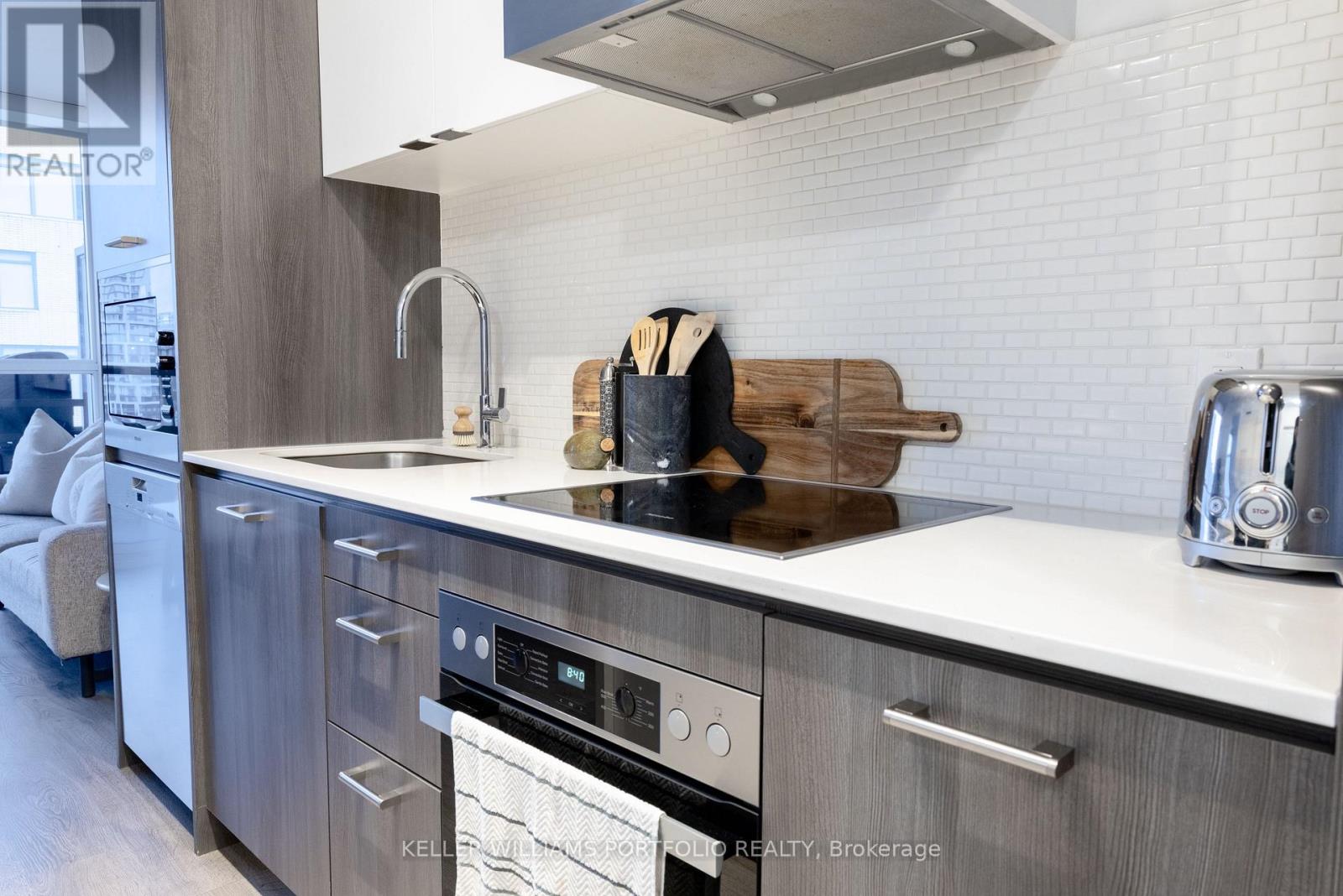 706 - 11 Lillian Street, Toronto, Ontario M4S 2H7 - Photo 13 - C13587112