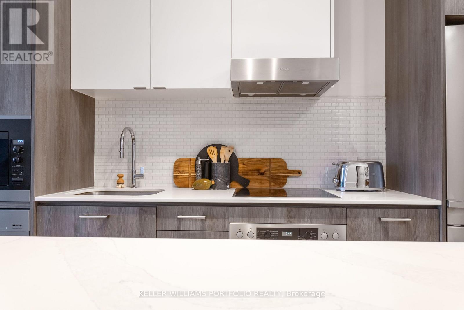 706 - 11 Lillian Street, Toronto, Ontario M4S 2H7 - Photo 14 - C13587112