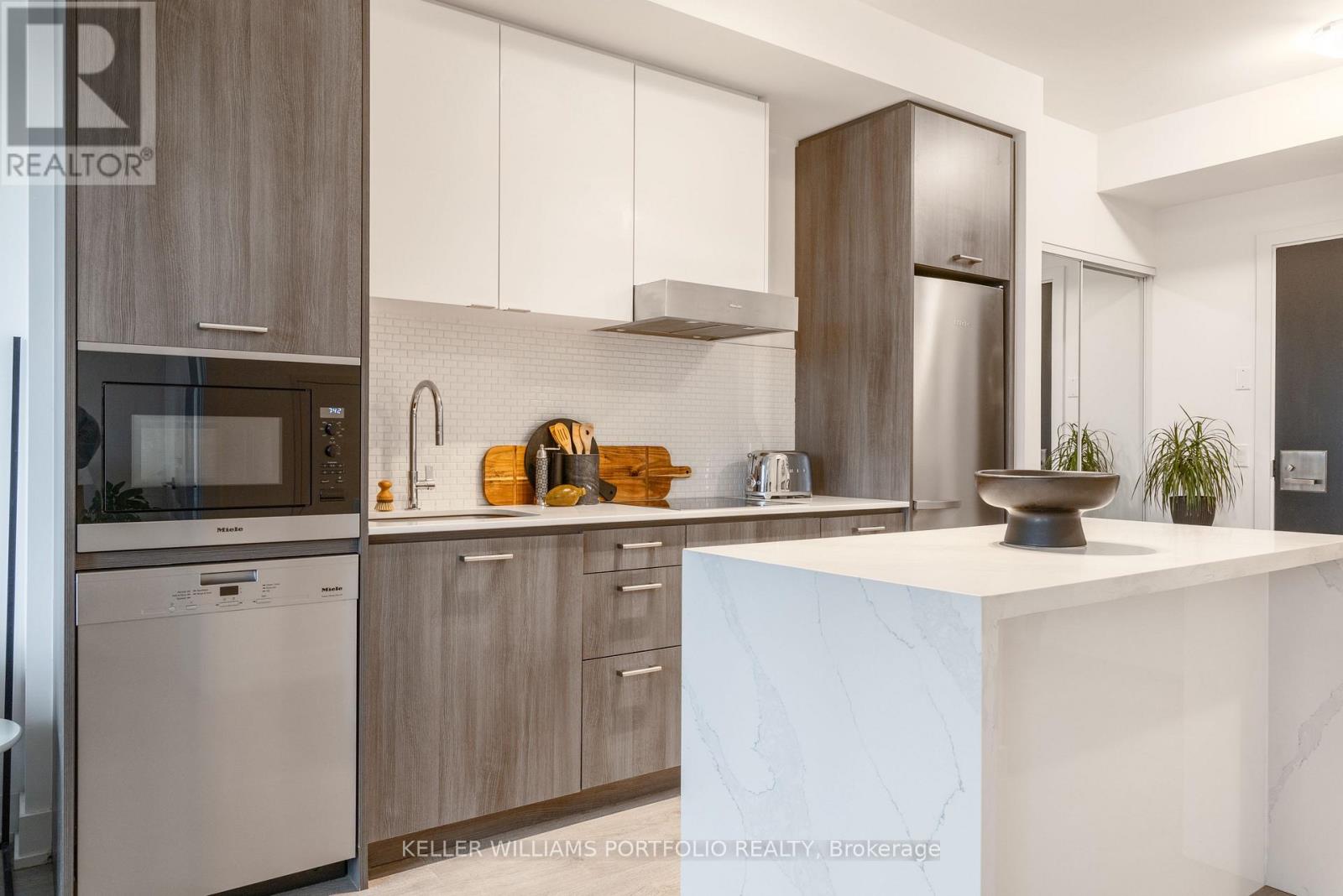 706 - 11 Lillian Street, Toronto, Ontario M4S 2H7 - Photo 15 - C13587112