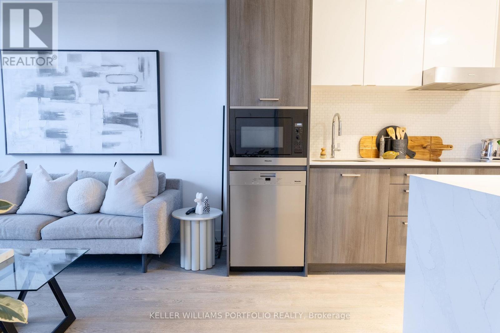 706 - 11 Lillian Street, Toronto, Ontario M4S 2H7 - Photo 17 - C13587112