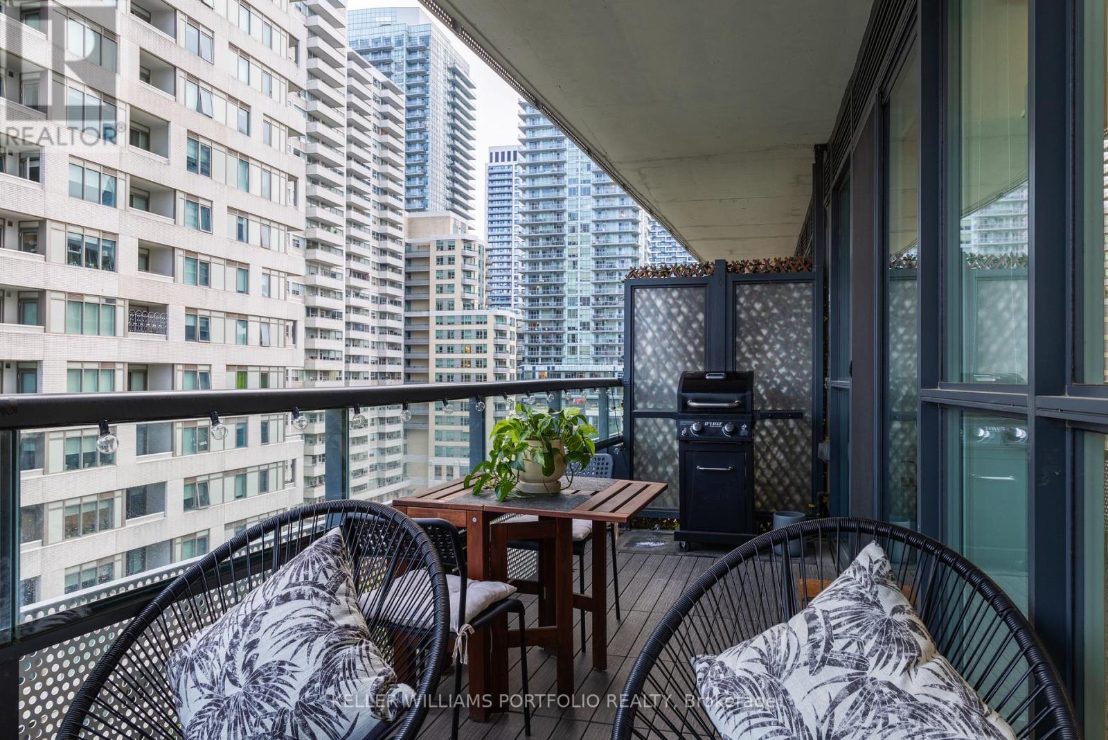 706 - 11 Lillian Street, Toronto, Ontario M4S 2H7 - Photo 25 - C13587112