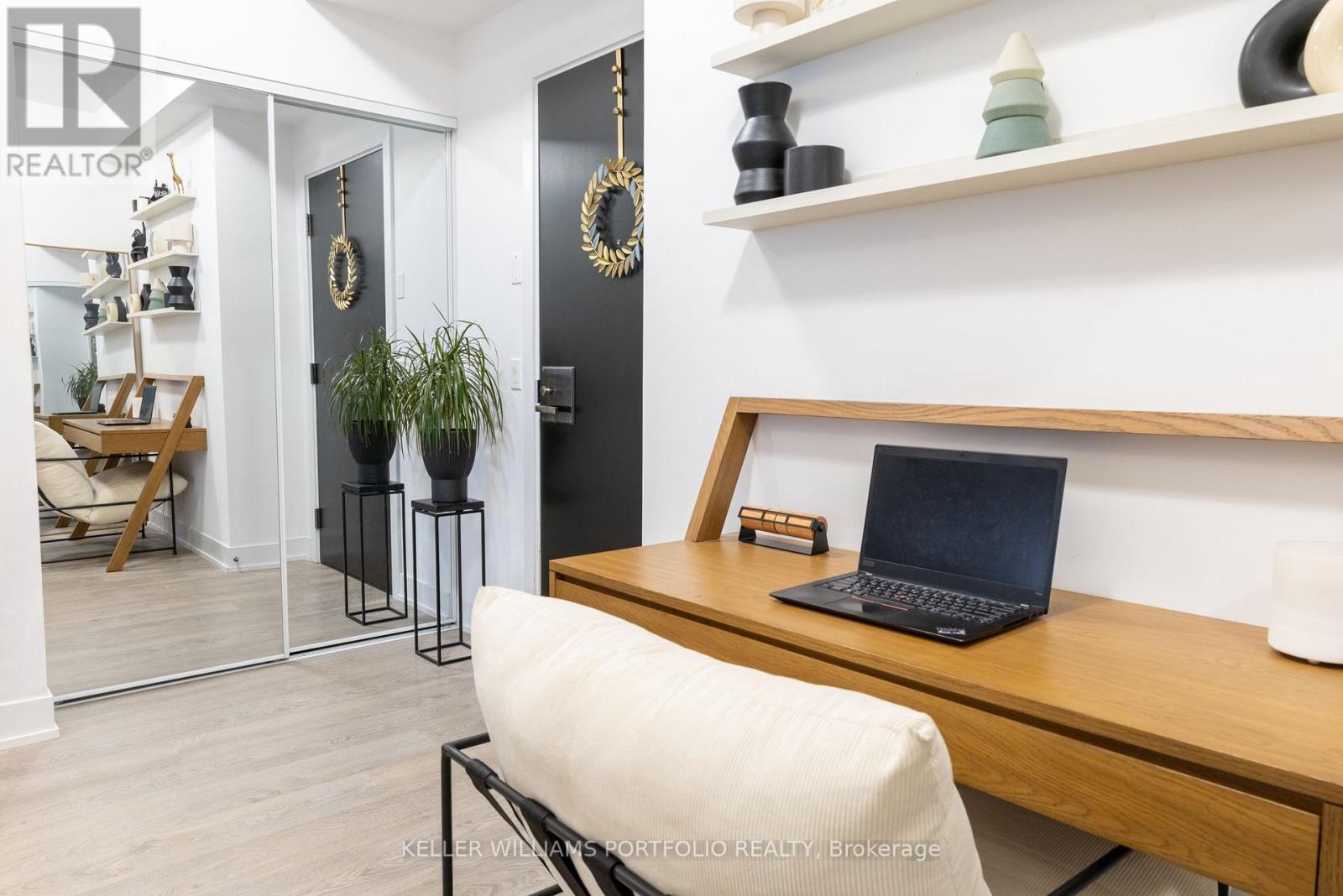 706 - 11 Lillian Street, Toronto, Ontario M4S 2H7 - Photo 5 - C13587112