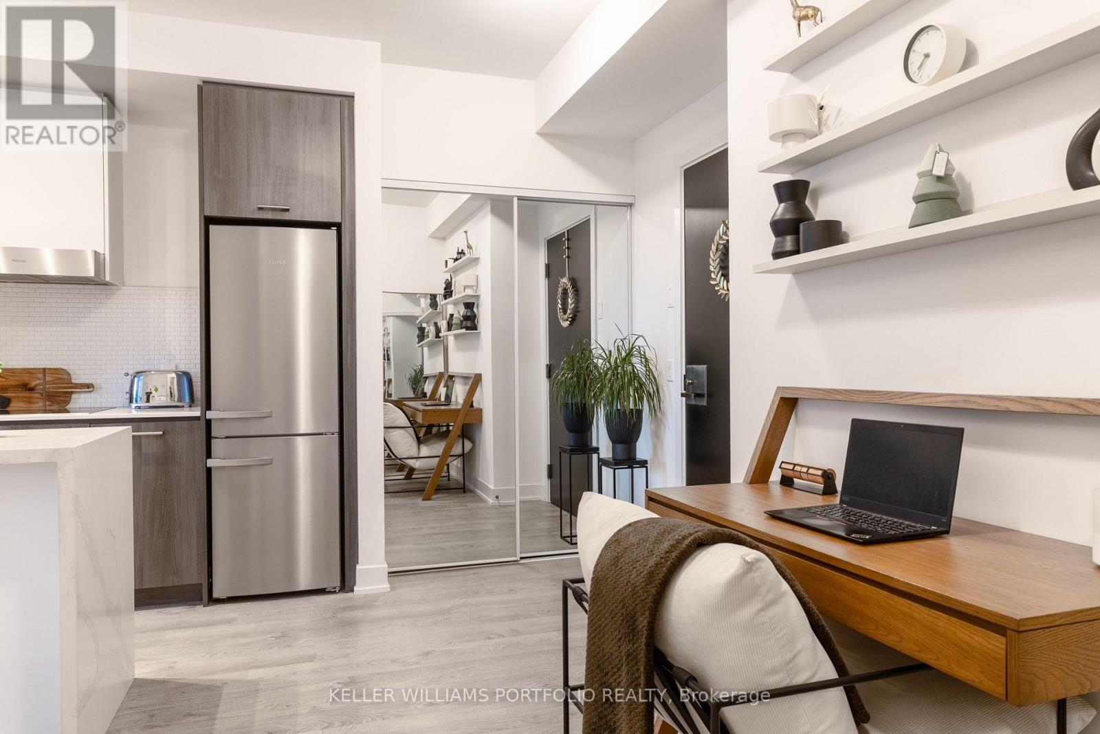 706 - 11 Lillian Street, Toronto, Ontario M4S 2H7 - Photo 6 - C13587112