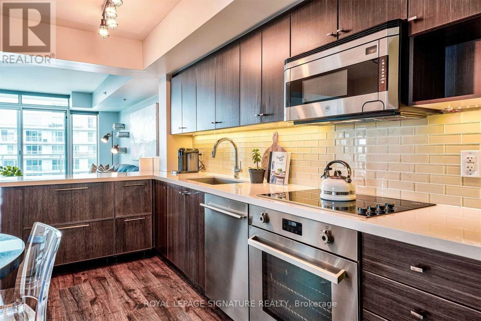 1209 W - 565 Wilson Avenue, Toronto, Ontario  M6S 4A8 - Photo 13 - C13587148