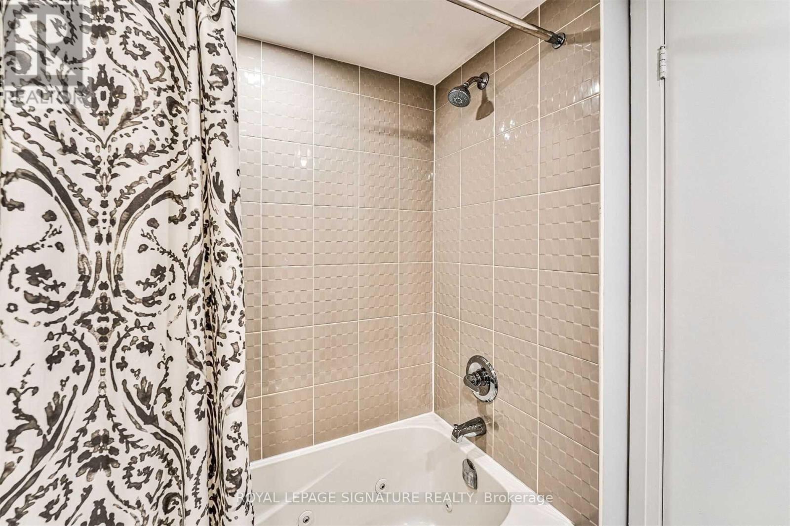 1209 W - 565 Wilson Avenue, Toronto, Ontario  M6S 4A8 - Photo 20 - C13587148