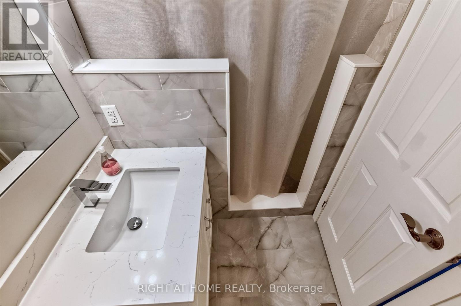 45 - 186 Woodbridge Avenue, Vaughan, Ontario  L4L 2S8 - Photo 20 - N13587152