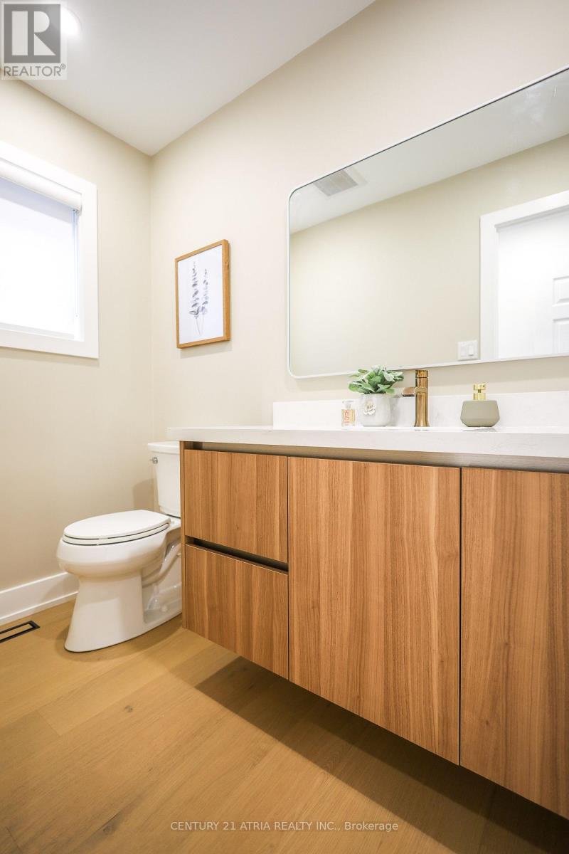 34 Raynes Crescent, Toronto, Ontario M1V 3V7 - Photo 8 - E13441690