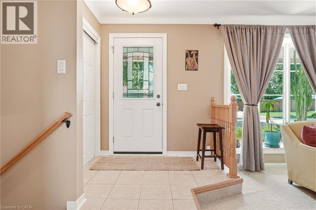 569 Parkside Crescent, Burlington, Ontario  L7L 4H2 - Photo 4 - 40849441