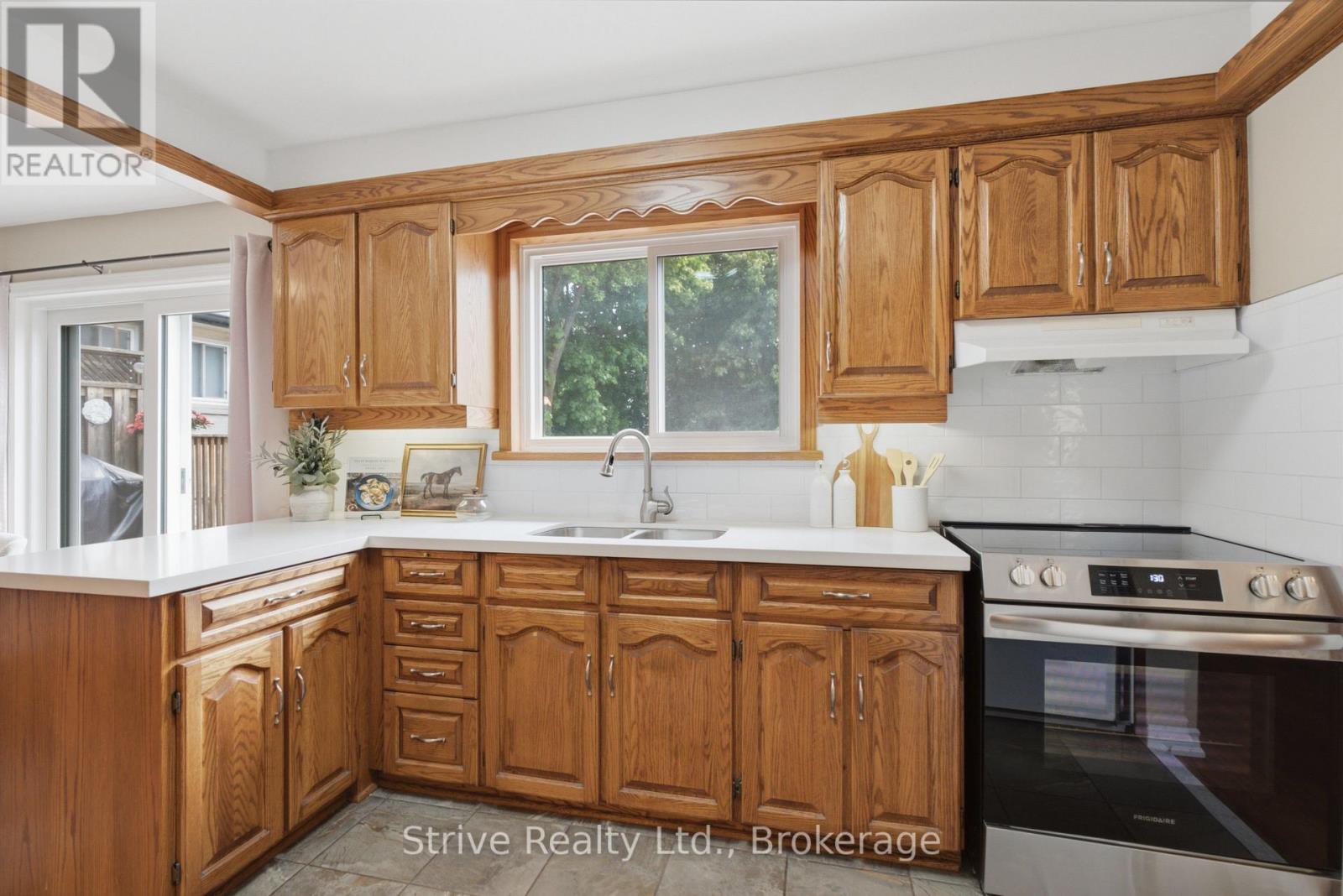 3 Gillbank Crescent, Toronto, Ontario  M1E 4H8 - Photo 11 - E13587260