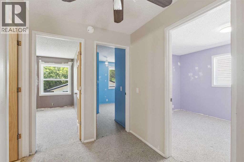 39 Woodglen Way Sw, Calgary, Alberta  T2W 4W8 - Photo 13 - A2328228