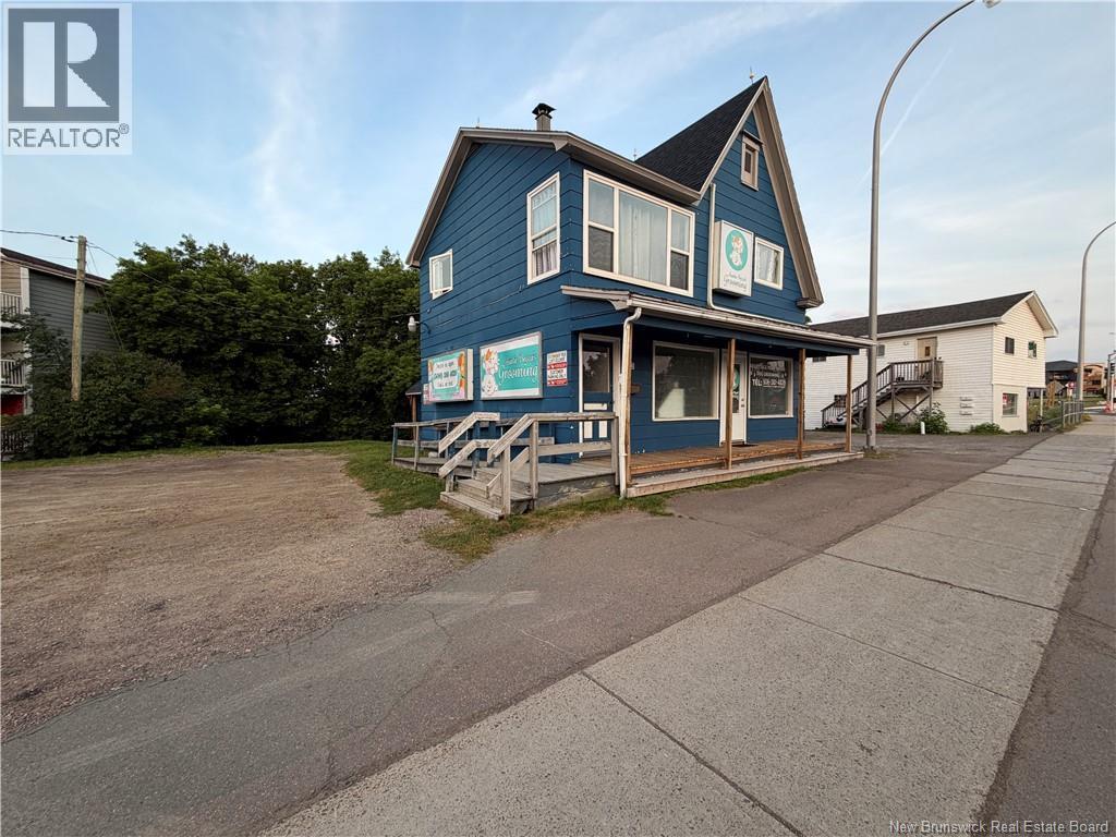 370 Acadie, Dieppe, New Brunswick  E1A 1H1 - Photo 21 - NB144347