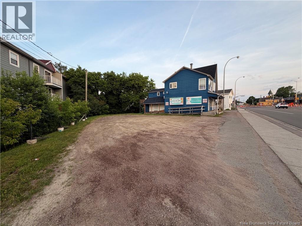 370 Acadie, Dieppe, New Brunswick  E1A 1H1 - Photo 23 - NB144347