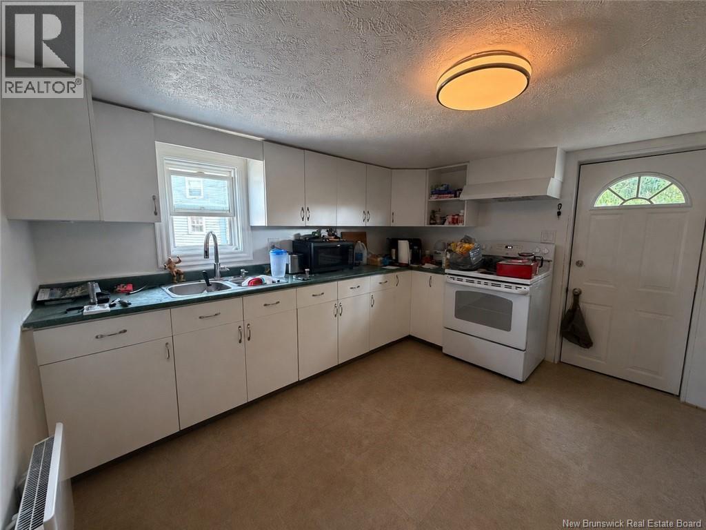 370 Acadie, Dieppe, New Brunswick  E1A 1H1 - Photo 11 - NB144347