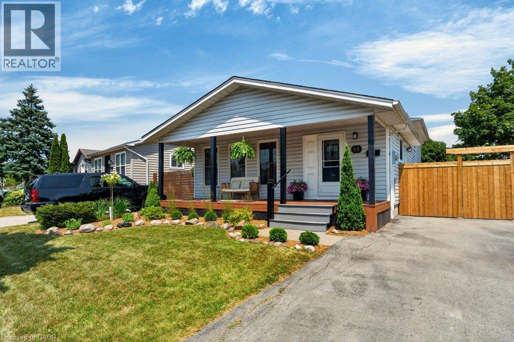88 Commerford Street, Thorold, Ontario  L2V 4R1 - Photo 3 - 40846480