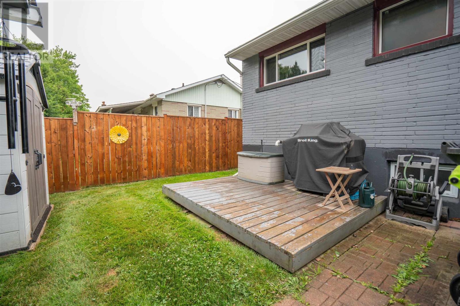 32 Bainbridge St, Sault Ste. Marie, Ontario P6C 2G9 - Photo 29 - SM261913