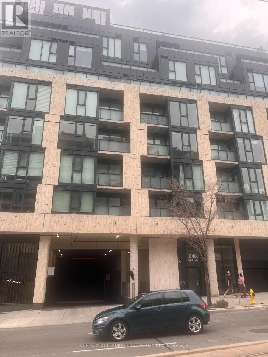 401 - 840 ST CLAIR AVENUE W, Toronto (Oakwood Village)
