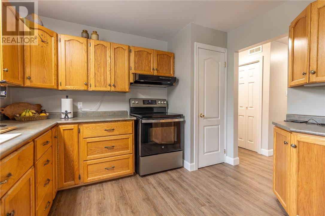 11 Jarbeau Street, Mckerrow, Ontario  P0P 1M0 - Photo 12 - 2129348