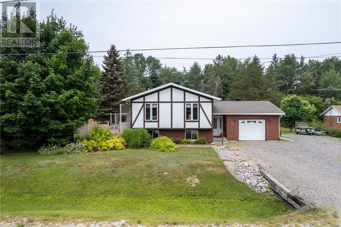 11 Jarbeau Street, Mckerrow, Ontario  P0P 1M0 - Photo 57 - 2129348