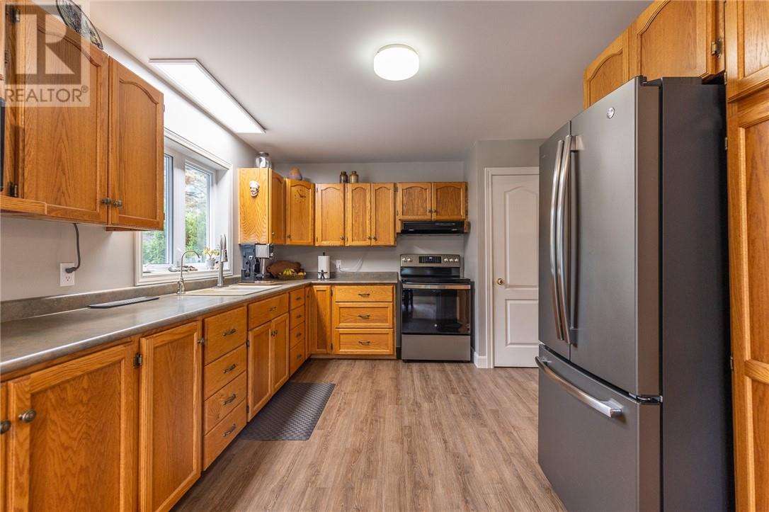11 Jarbeau Street, Mckerrow, Ontario  P0P 1M0 - Photo 8 - 2129348