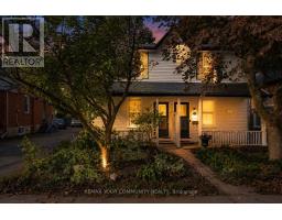30 ELIZABETH STREET S, Richmond Hill, Ontario