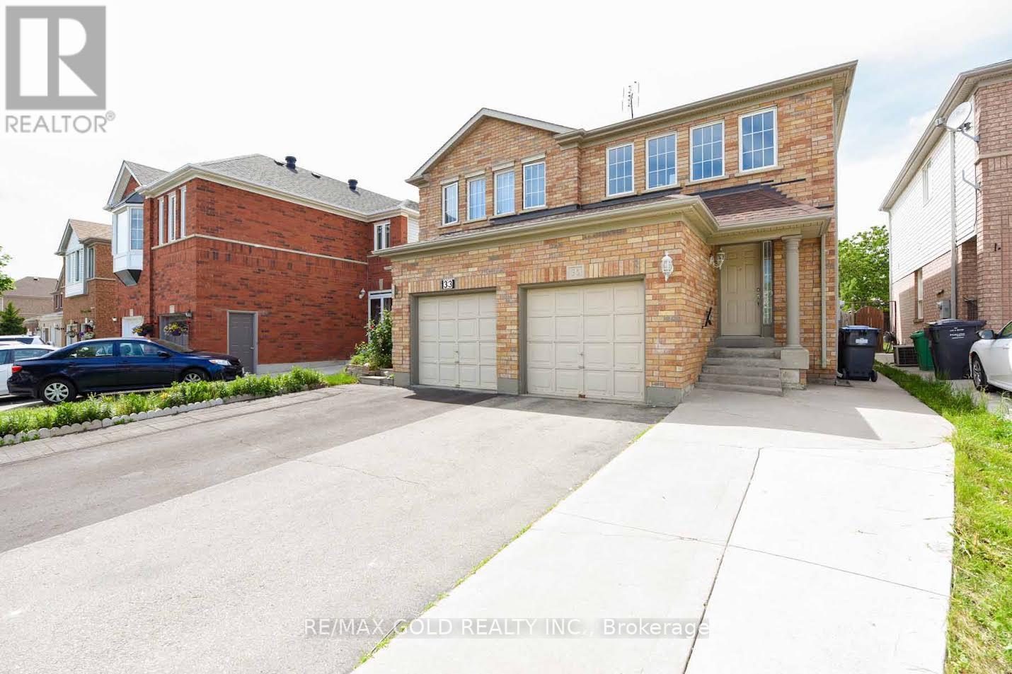 35 Needlewood Lane, Brampton, Ontario  L6R 2N3 - Photo 3 - W13587348