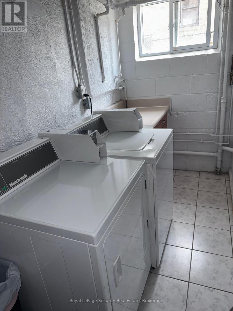 1b - 56 Leduc Drive, Toronto, Ontario  M9W 2A9 - Photo 11 - W13587364