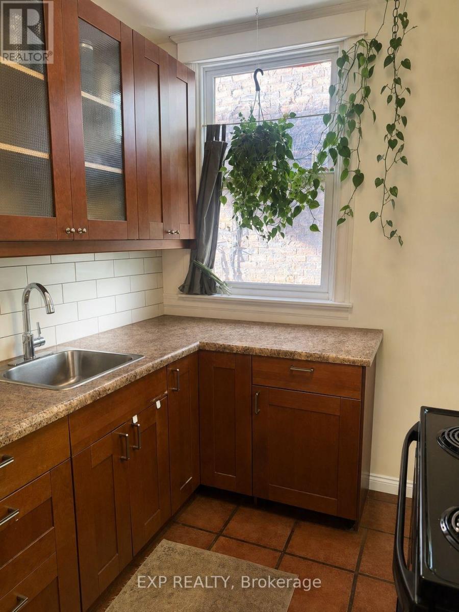 31 St Clair Avenue, Hamilton, Ontario L8M 2N4 - Photo 5 - X13587360