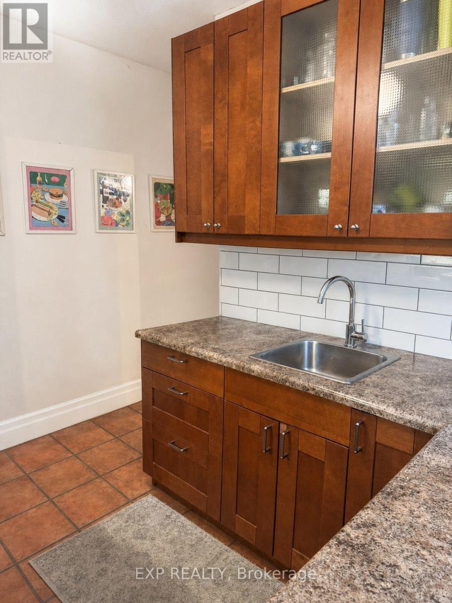 31 St Clair Avenue, Hamilton, Ontario L8M 2N4 - Photo 6 - X13587360