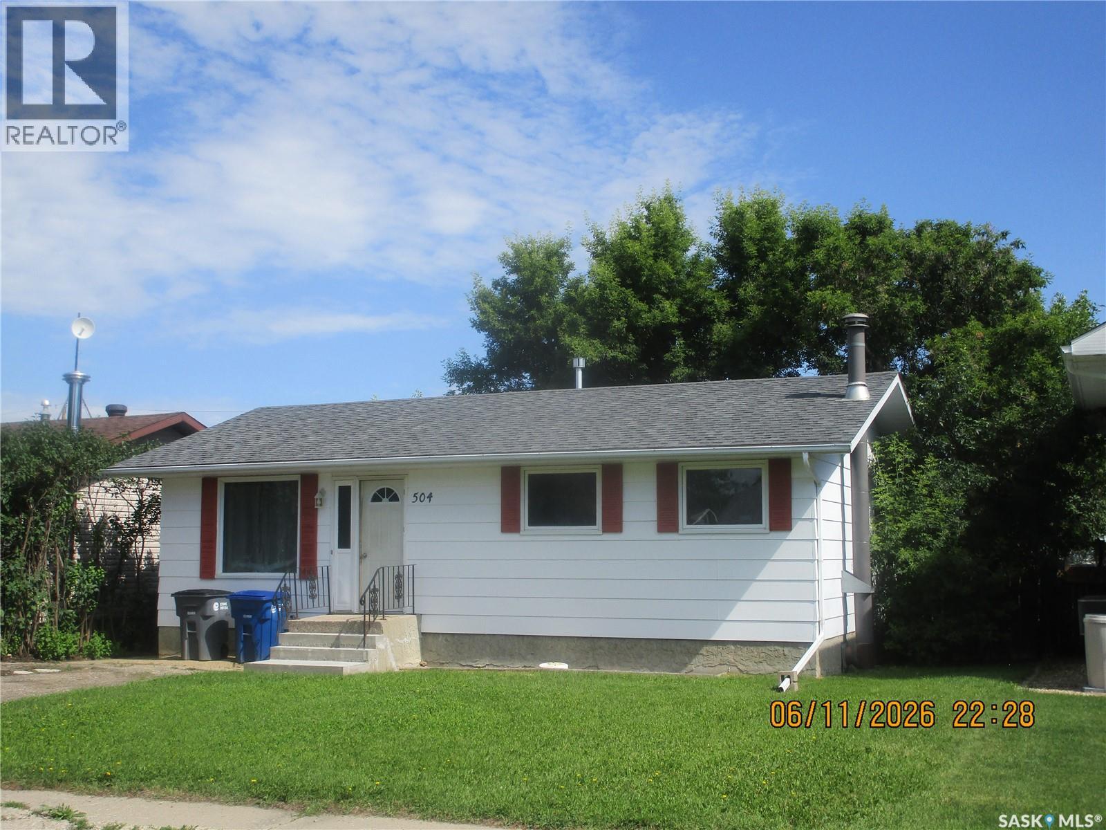 504 4th AVENUE W, Assiniboia, Saskatchewan