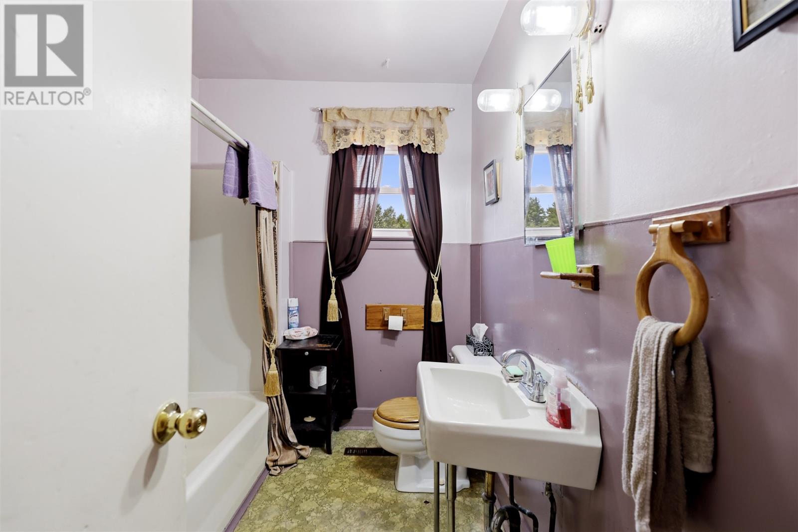 902 Frontenac St, Sault Ste. Marie, Ontario P6A 5K9 - Photo 15 - SM261858