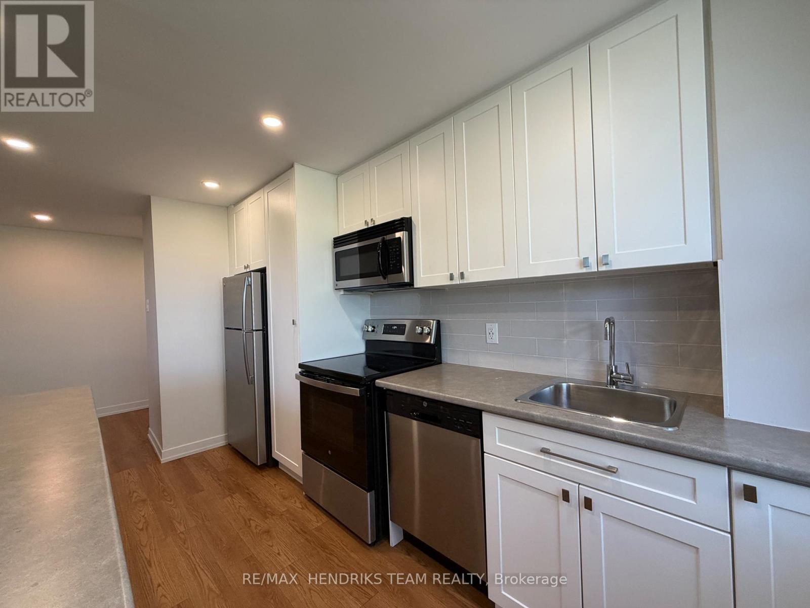 417 - 156 Fitch Street, Welland, Ontario  L3C 4V6 - Photo 4 - X13587494