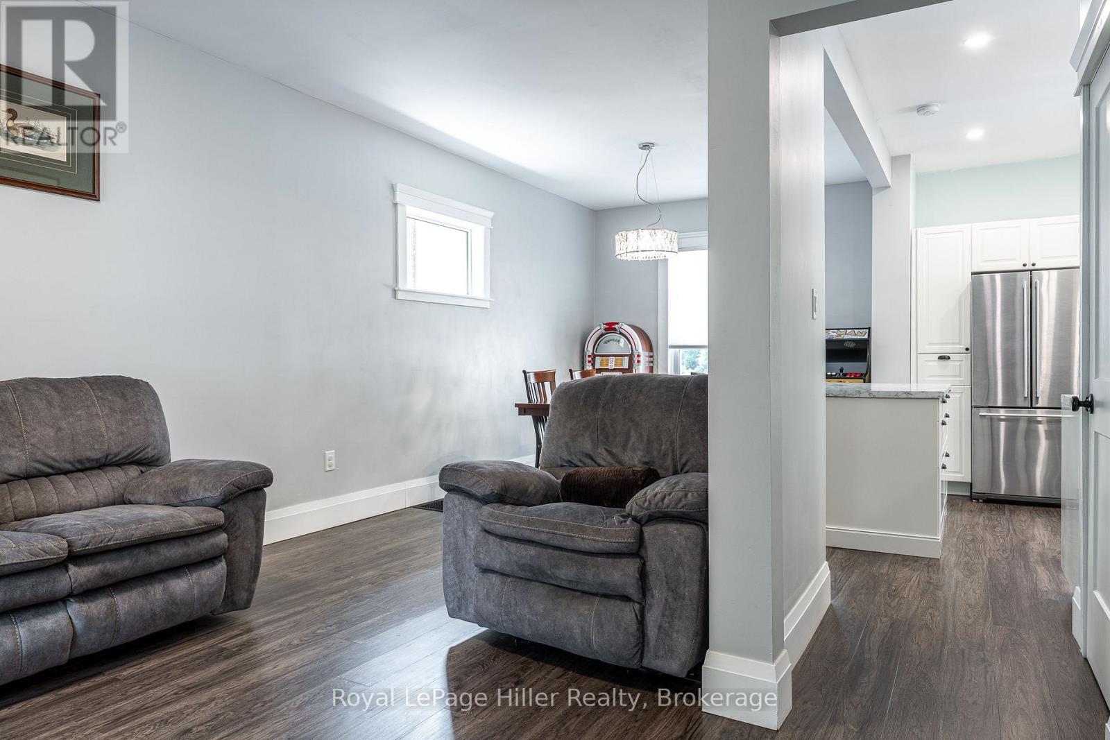 52 Trinity Street, Stratford, Ontario  N5A 4P4 - Photo 4 - X13587482
