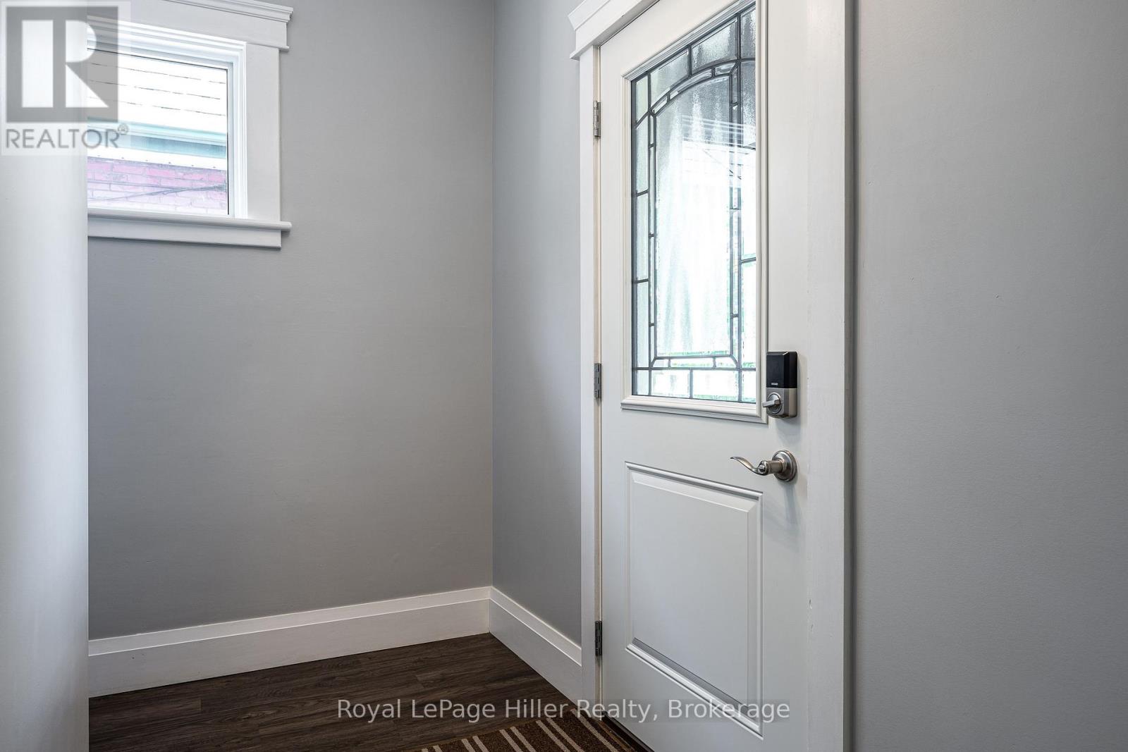 52 Trinity Street, Stratford, Ontario  N5A 4P4 - Photo 7 - X13587482
