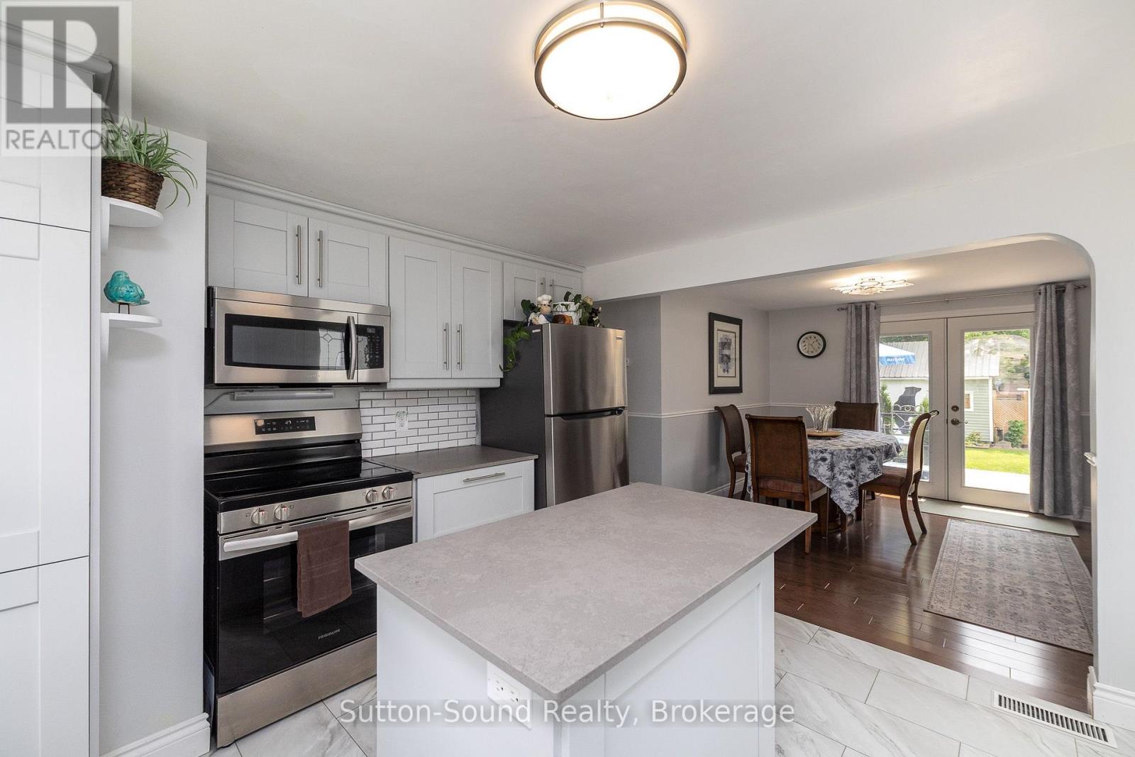 535 9th Street W, Owen Sound, Ontario  N4K 3P3 - Photo 12 - X13587678