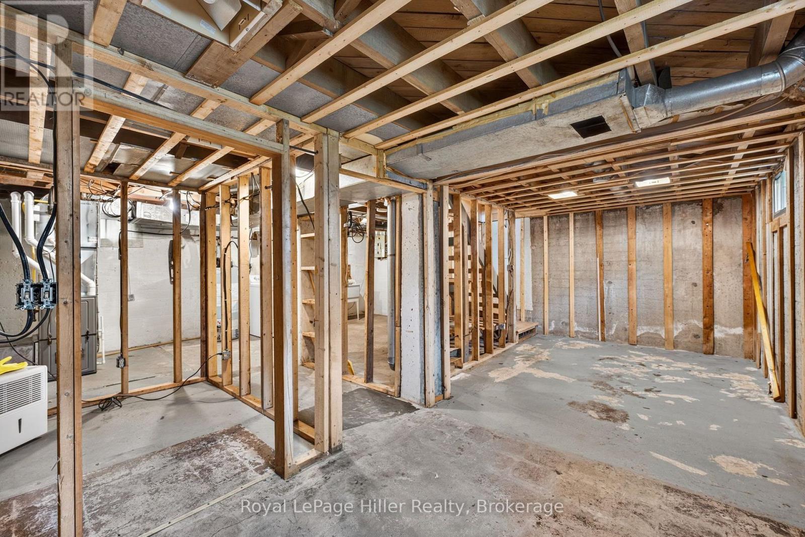 2 Somerset Street, Stratford, Ontario N5A 6K1 - Photo 27 - X13587692