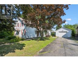190 WINEWOOD AVENUE W, Gravenhurst, Ontario