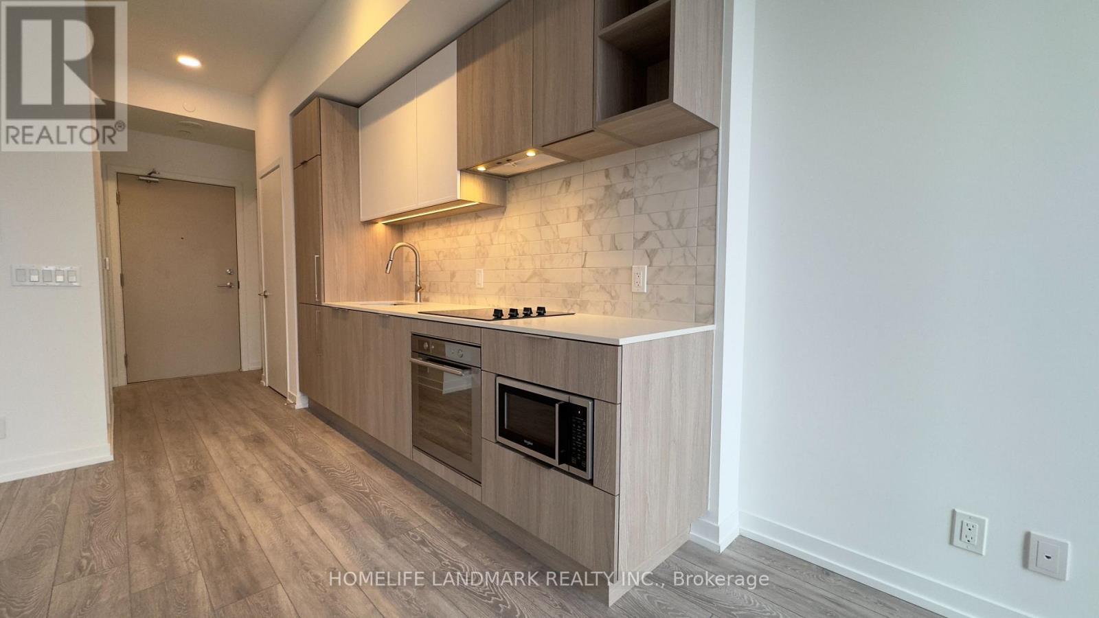 720 - 2020 Bathurst Street, Toronto, Ontario M5P 3L1 - Photo 3 - C13587436