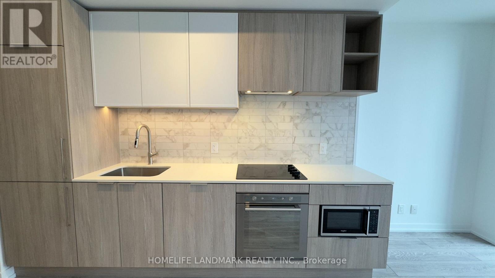 720 - 2020 Bathurst Street, Toronto, Ontario M5P 3L1 - Photo 4 - C13587436