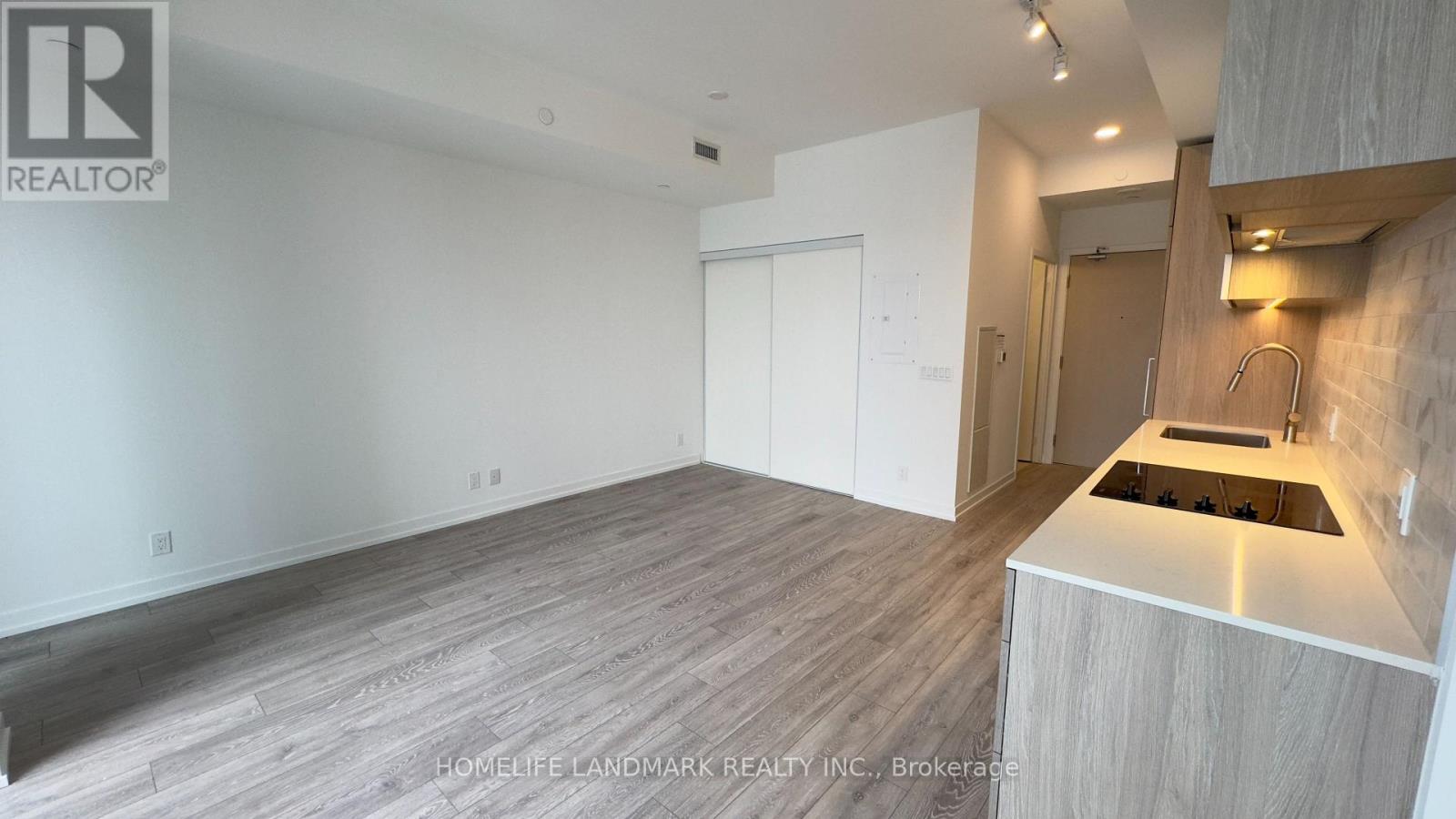 720 - 2020 Bathurst Street, Toronto, Ontario M5P 3L1 - Photo 5 - C13587436
