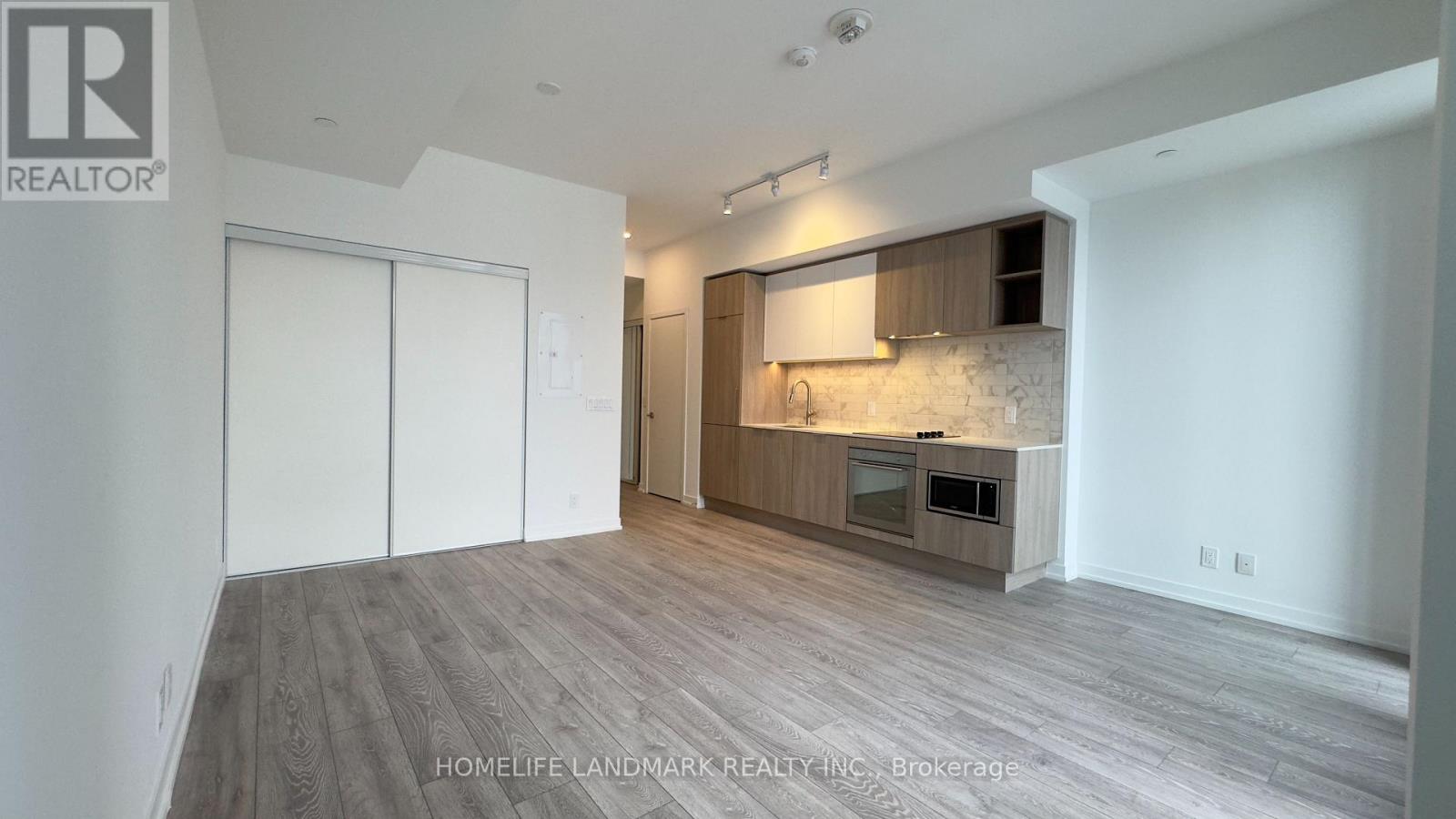720 - 2020 Bathurst Street, Toronto, Ontario M5P 3L1 - Photo 7 - C13587436