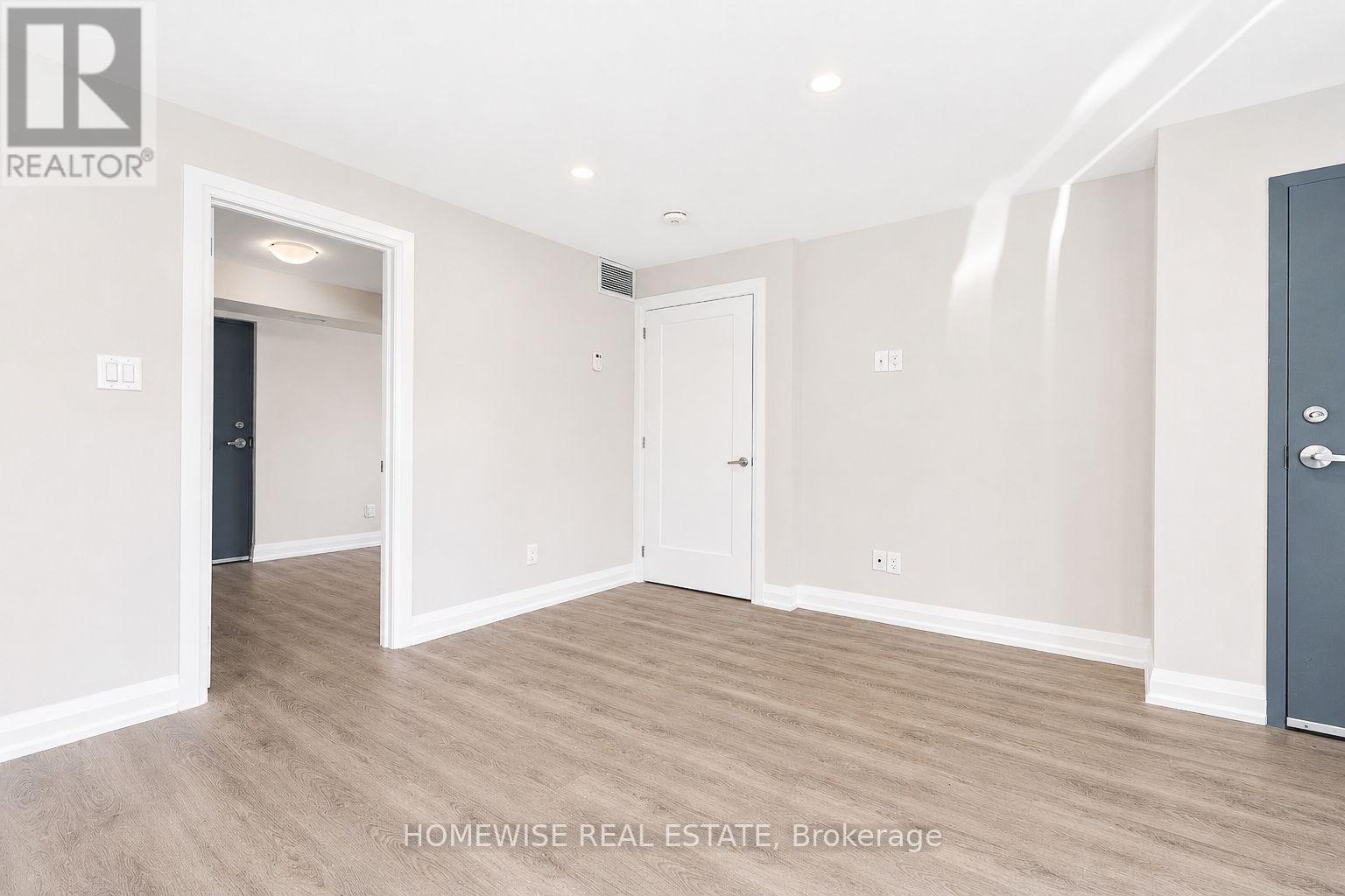 102 - 814 Glencairn Avenue, Toronto, Ontario  M6B 2A3 - Photo 8 - C13587464