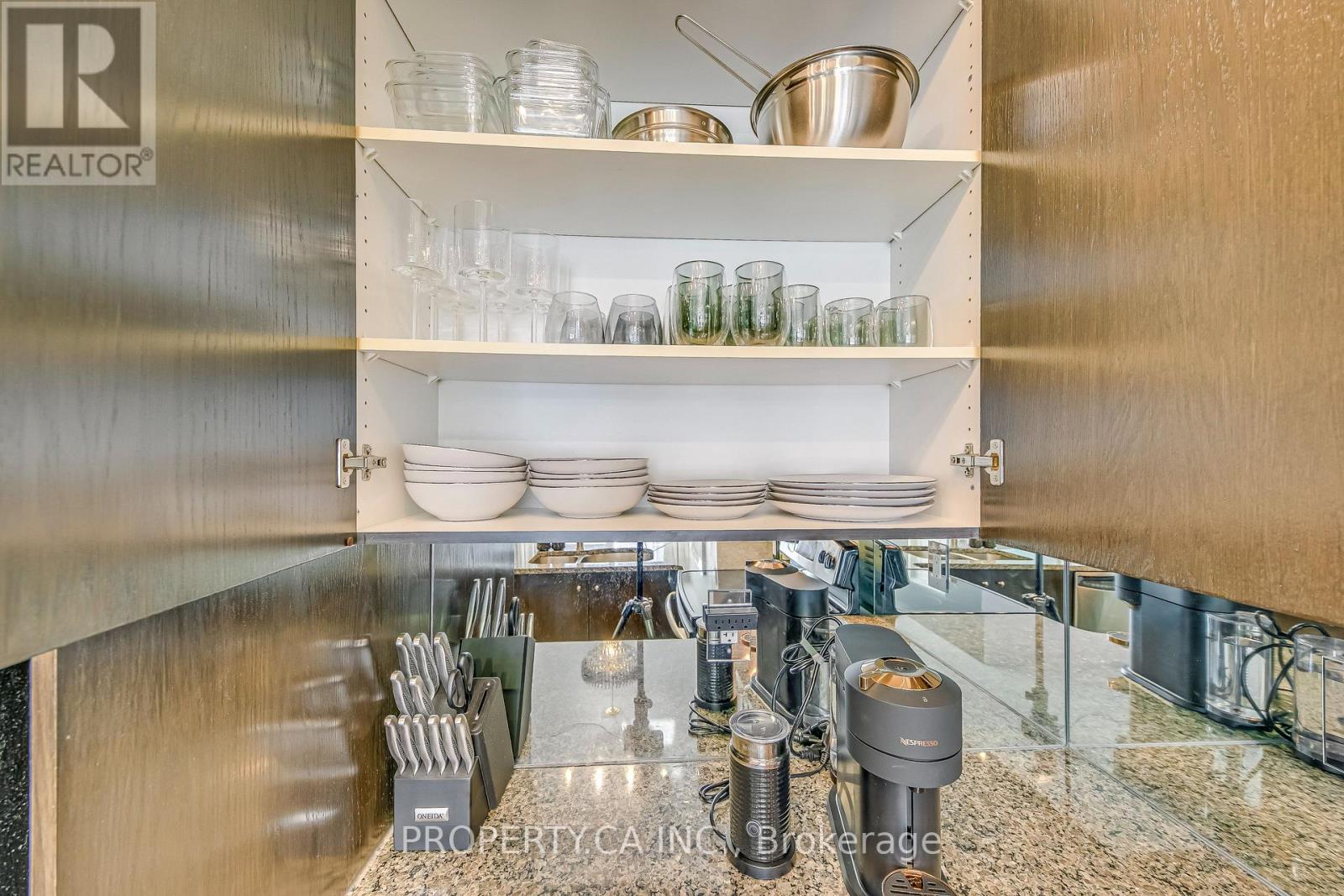 406 - 21 Scollard Street, Toronto, Ontario  M5R 1G1 - Photo 7 - C13587530
