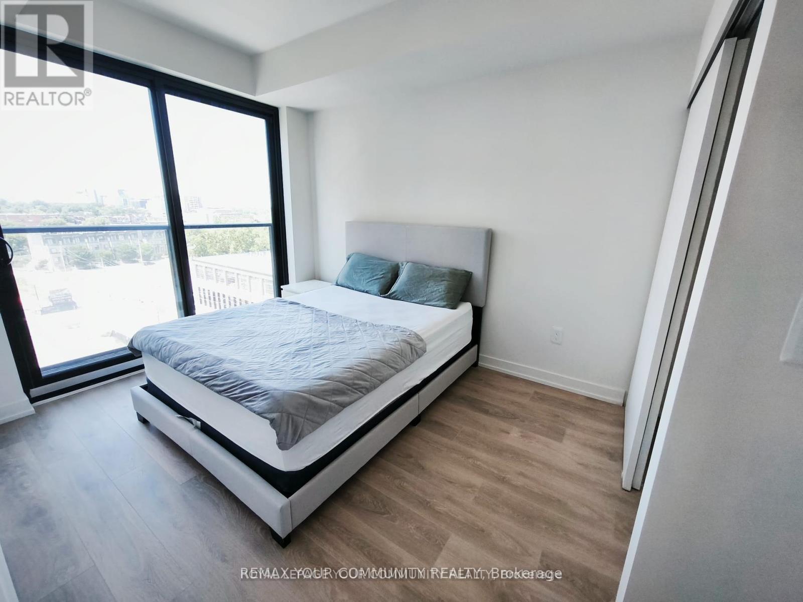 809 - 181 Sterling Road, Toronto, Ontario  M6R 0B2 - Photo 7 - C13587546