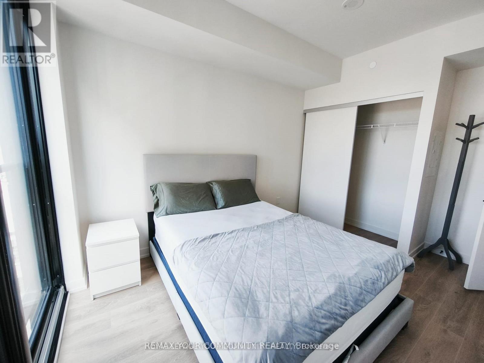 809 - 181 Sterling Road, Toronto, Ontario  M6R 0B2 - Photo 8 - C13587546