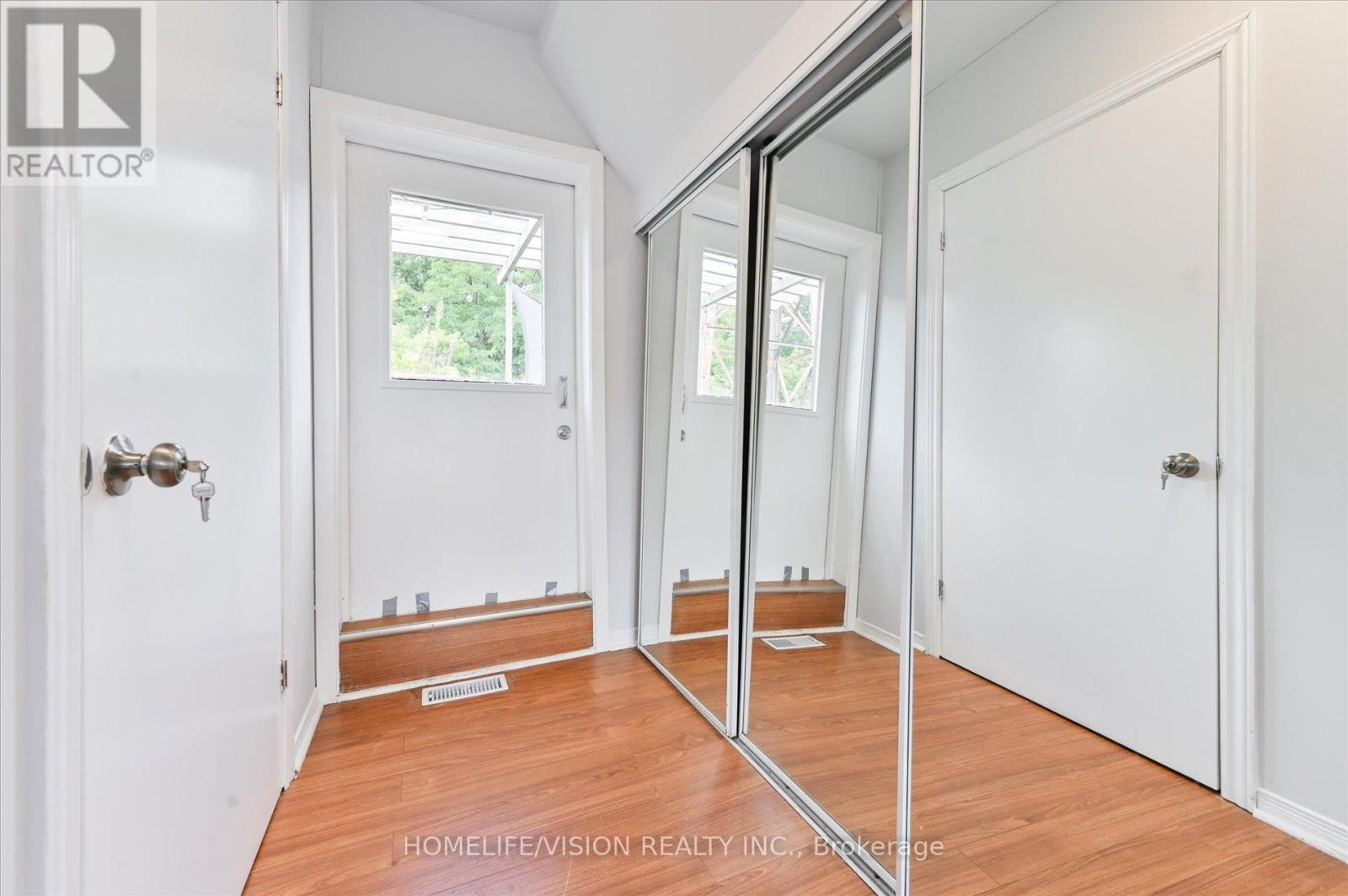 3rd Flr - 400 Summerhill Avenue, Toronto, Ontario  M4W 2E4 - Photo 28 - C13587560