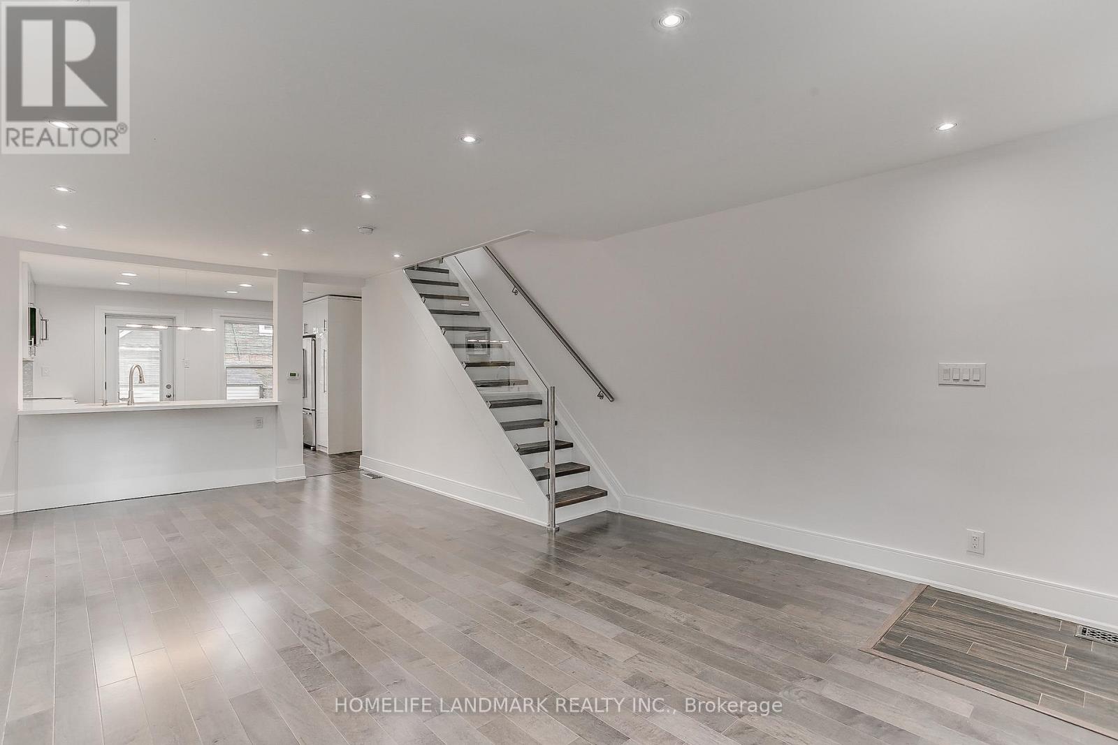500 Balliol Street, Toronto, Ontario  M4S 1E3 - Photo 6 - C13587566