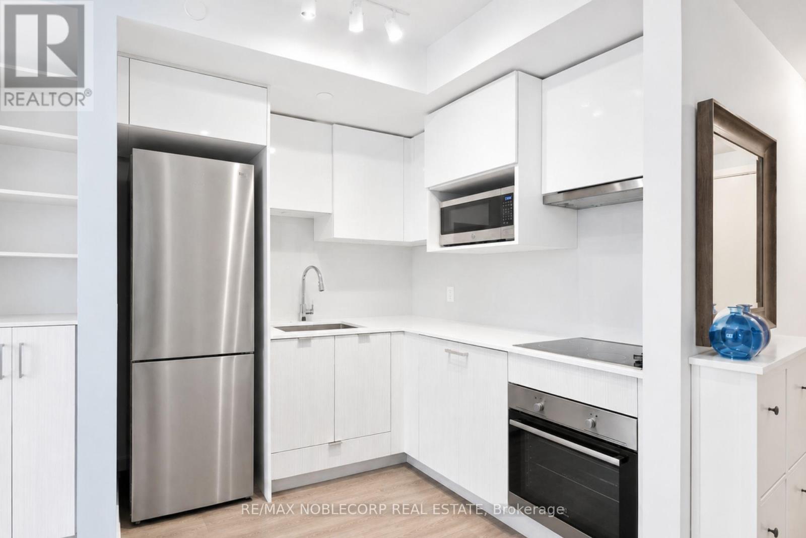 1914 - 195 Redpath Avenue, Toronto, Ontario  M4P 0E4 - Photo 7 - C13587586
