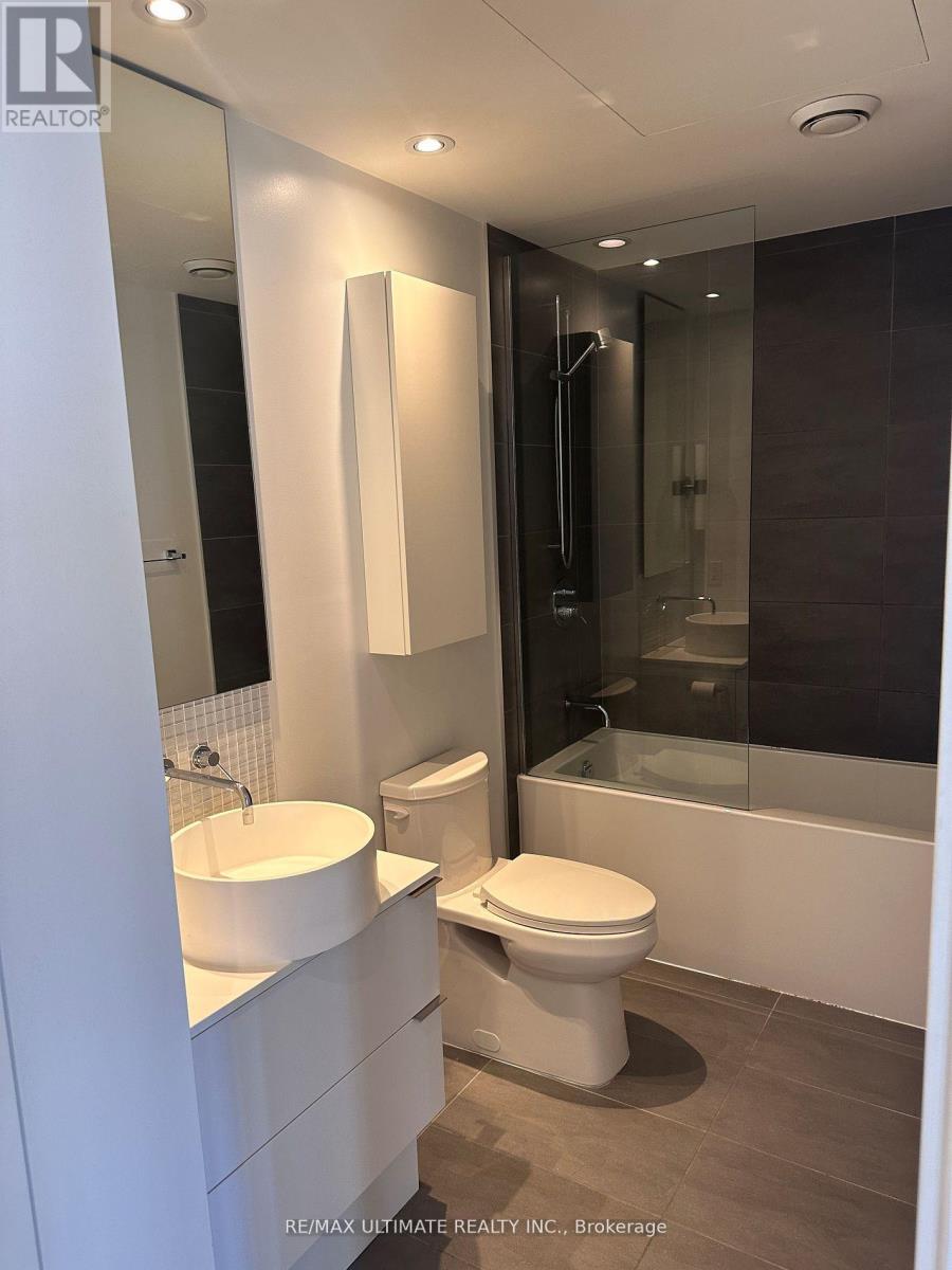 1902 - 185 Roehampton Avenue, Toronto, Ontario  M4P 1R4 - Photo 11 - C13587674