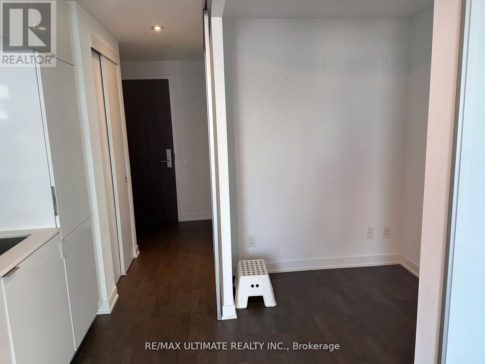 1902 - 185 Roehampton Avenue, Toronto, Ontario  M4P 1R4 - Photo 5 - C13587674